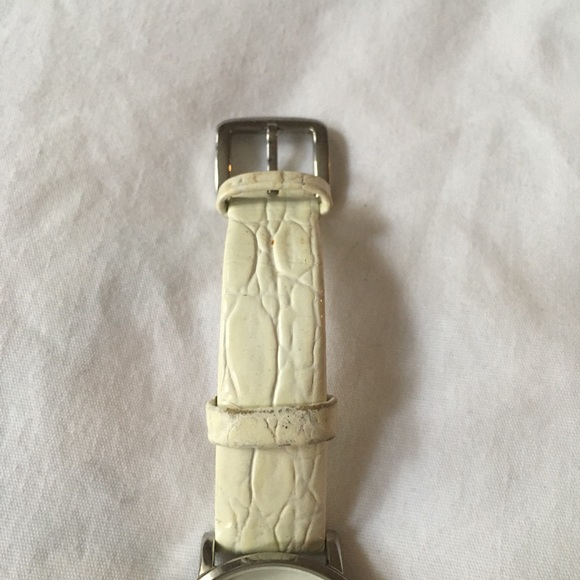 Kate Spade Metro Mother of Pearl Watch (Needs TLC) - Picture 5 of 7